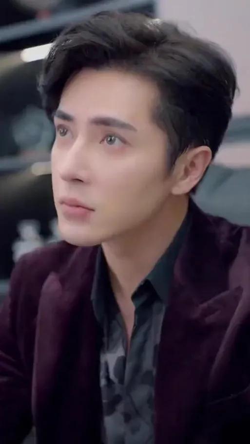 长得相似的3位明星 —之二-12.jpg