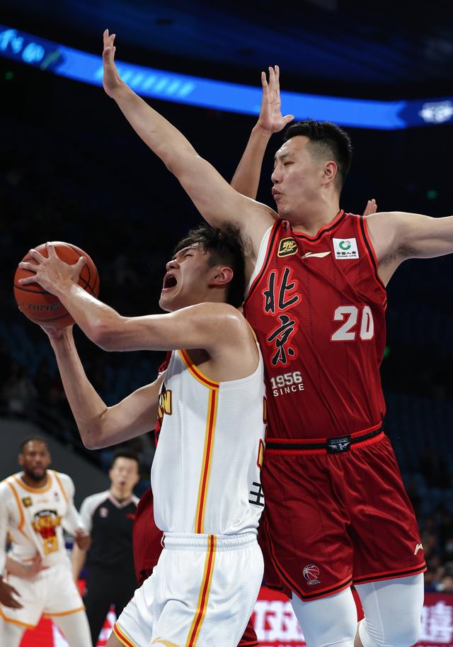 （体育）篮球——CBA常规赛：北京北汽对阵深圳马可波罗-3.jpg