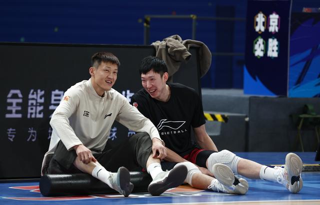 （体育）篮球——CBA常规赛：北京北汽对阵深圳马可波罗-9.jpg