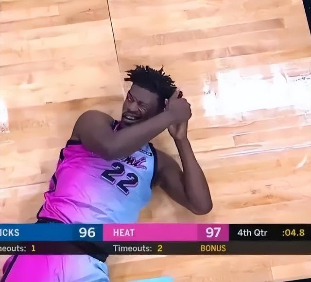 比尔同意加盟！再见了，太阳！NBA将有地震级大交易-3.jpg