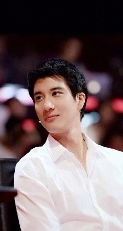 长得最相似的3个明星-1.jpg
