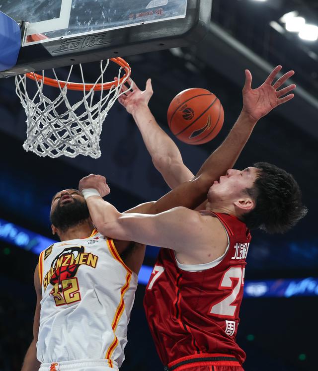 （体育）篮球——CBA常规赛：北京北汽胜深圳马可波罗-9.jpg