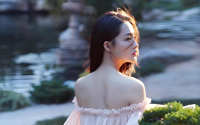 李沁，昆曲闺门旦变身影视明星，跨界15年演艺之路充满挑战与惊喜-7.jpg
