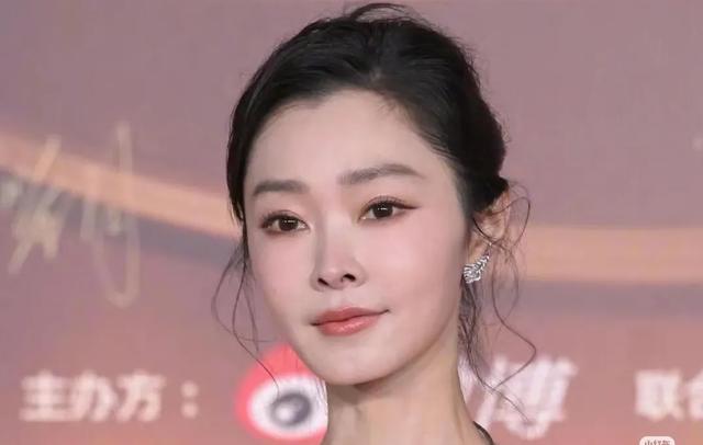 明星生图大比拼，谁的状态更好？-4.jpg