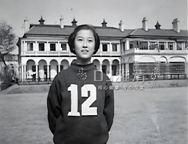 难得一见的老照片，15位大明星的学生时代，恰同学少年，风华正茂-9.jpg