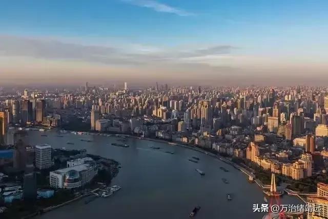 今日头条爆款文章:穷人与富人，谁更能推珐社会发展-8.jpg