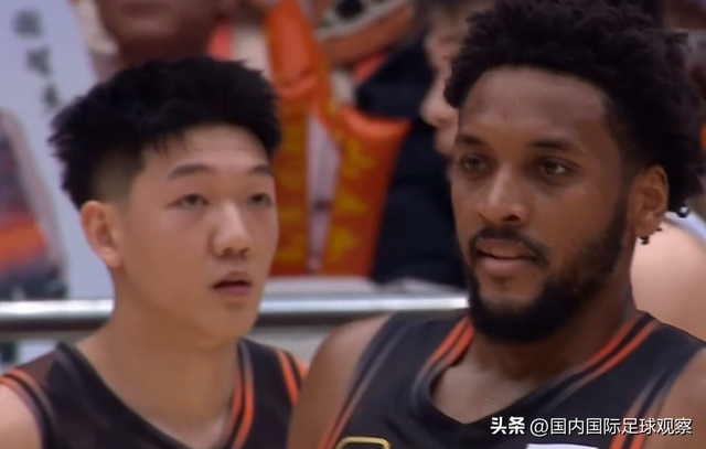 CBA34轮24胜！山东高速队112-102町渥！马奇60分难救主！摩尔23分-2.jpg