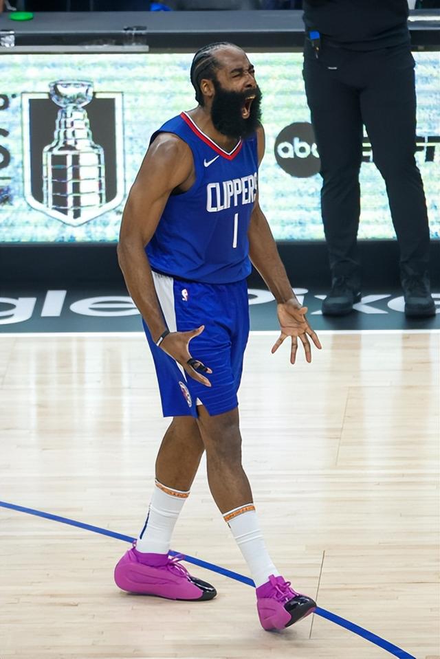 NBA红黑榜：火箭双杀联盟第一骑士，哈登40分梦回巅峰击穿雄鹿！-4.jpg