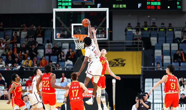 CBA积分榜最新排名出炉：辽宁逆袭杀回前5 广东被3队联手挤到第8-3.jpg