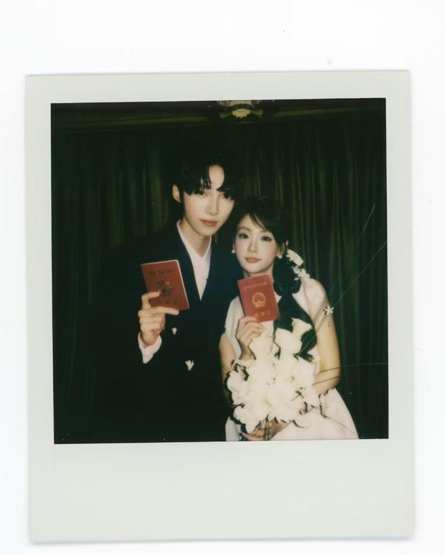 情人节娱乐圈喜事扎堆，4位明星官宣结婚，张远夏之光等送祝福-2.jpg