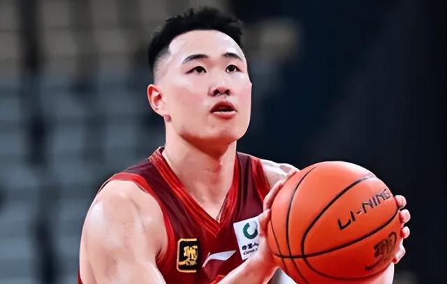 新疆爆冷输球！广东旧将36+11+11，赵睿虽败犹荣，输球主要怪他-5.jpg