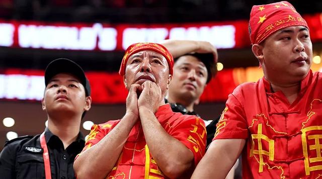 「老杨专栏」这一夜，中国篮球倒退了10年-1.jpg