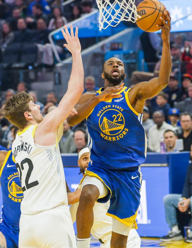 （体育）篮球——NBA常规赛：勇士胜爵士-5.jpg
