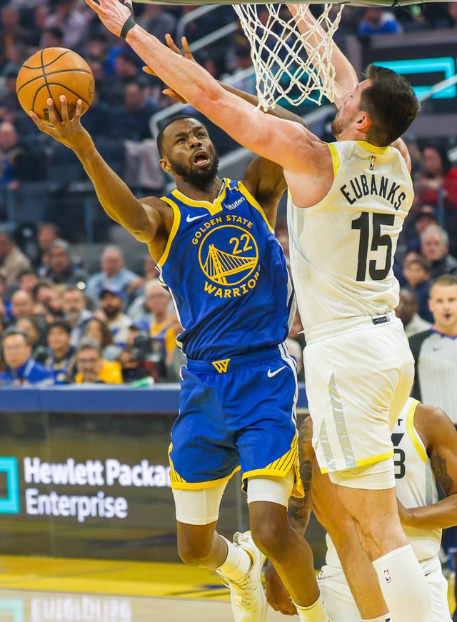 （体育）篮球——NBA常规赛：勇士胜爵士-7.jpg