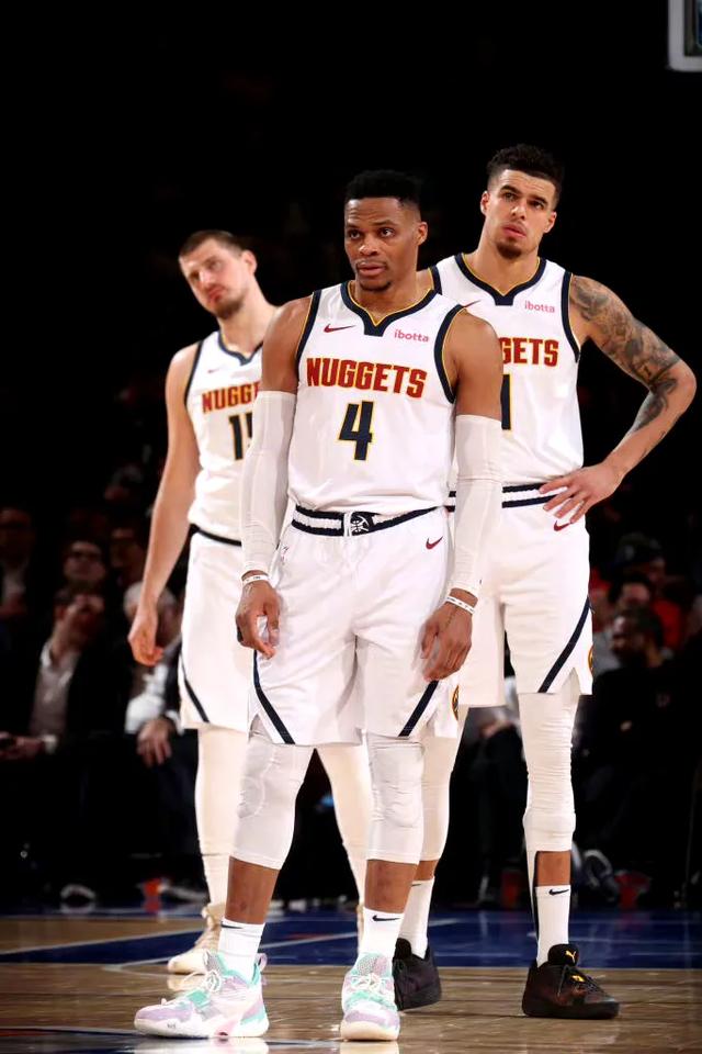 NBA常规赛，掘金不敌尼克斯，布伦森30分15助攻，约基奇状态不佳-2.jpg
