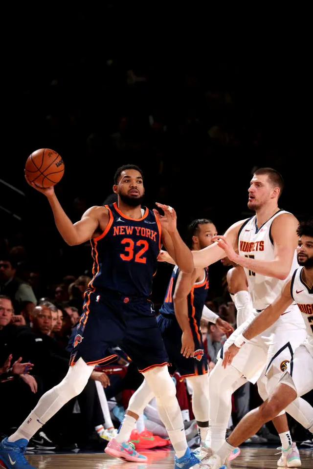 NBA常规赛，掘金不敌尼克斯，布伦森30分15助攻，约基奇状态不佳-3.jpg