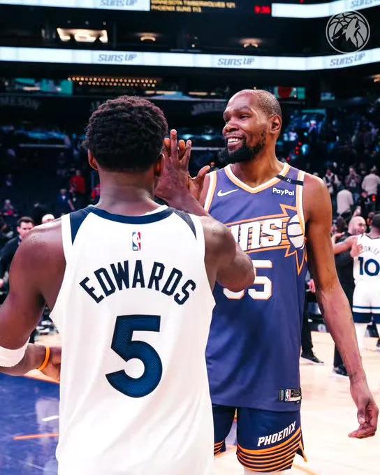 NBA常规赛，森林狼战胜太阳。杜兰特空砍33分。爱德华兹33分。-3.jpg