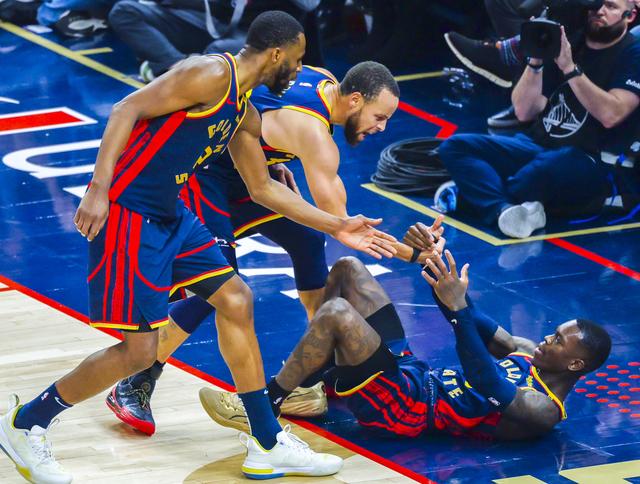 （体育）篮球——NBA常规赛：勇士胜雷霆-6.jpg
