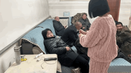 开心一笑，30组搞笑动图，孩子看来是不喜欢自己的名字-20.jpg