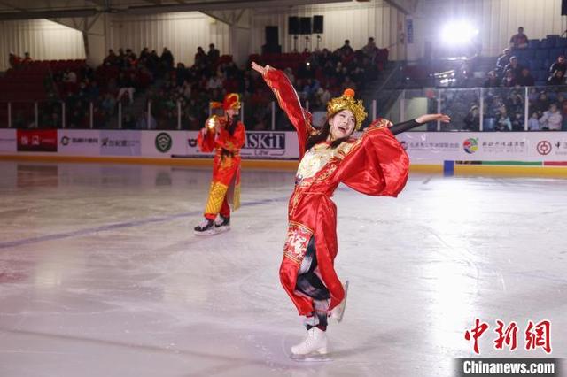 加拿大多伦多举行“欢乐春节”2025青少年冰上春晚-2.jpg